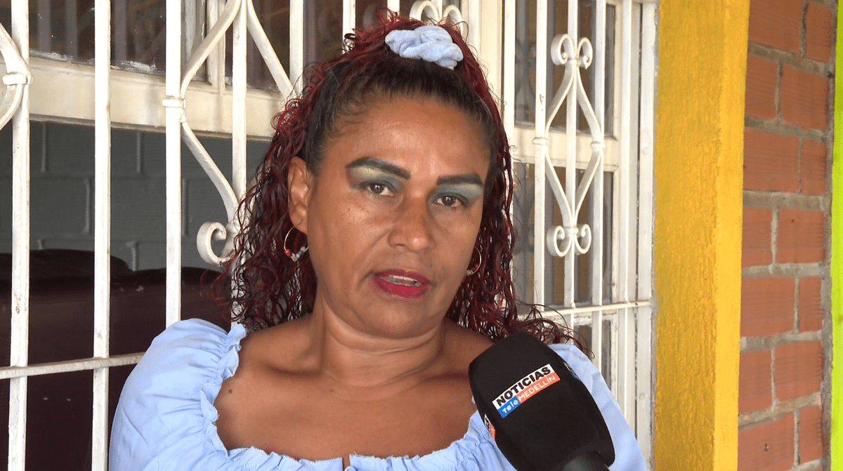 Docente denuncia golpiza por parte de una estudiante y su madre en colegio de la comuna 13