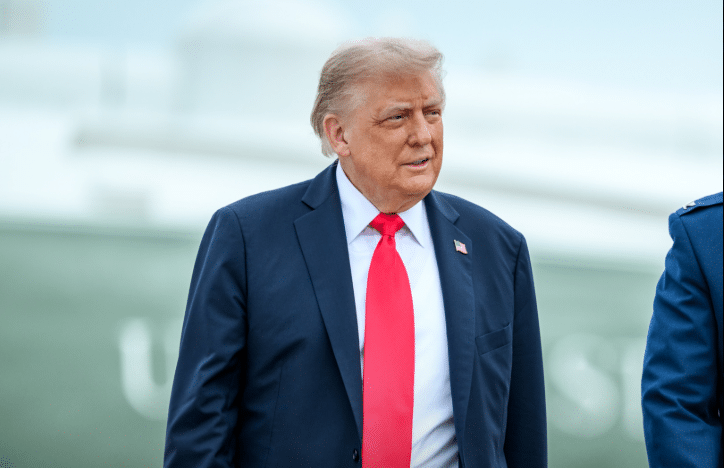 Donald Trump considera ejecutar ataques en tierra contra cárteles de Venezuela