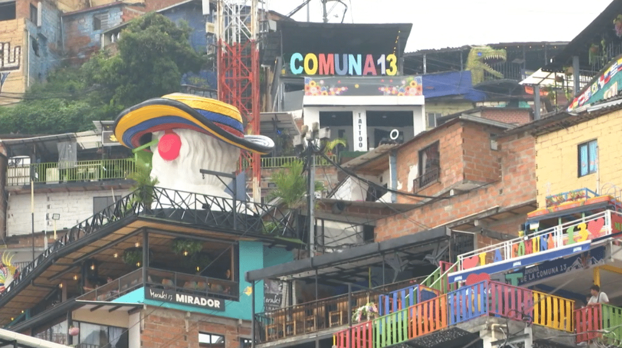 Así se transformó la comuna 13 en ejemplo de resiliencia y apetecido destino turístico
