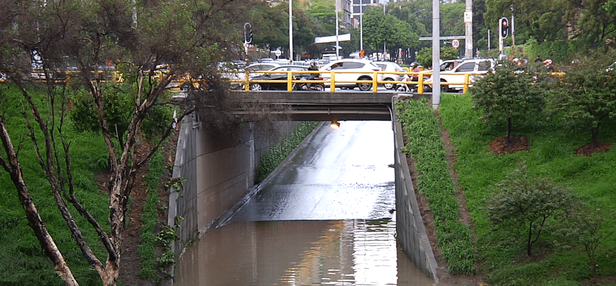 Así intervendrán deprimidos de Medellín que se inundan con las fuertes lluvias