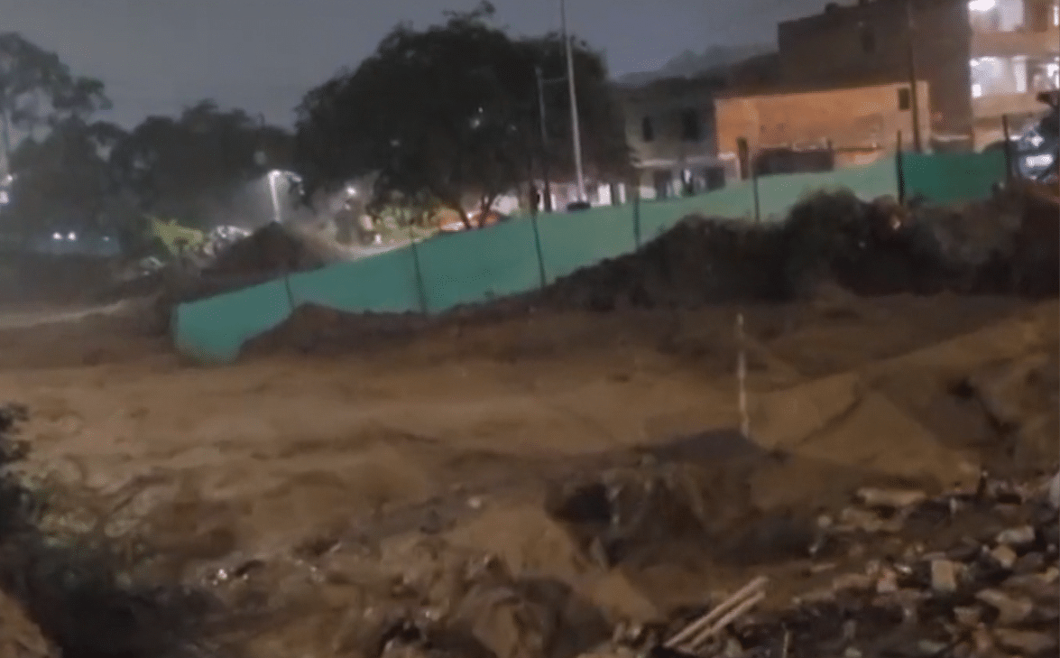 Por fuertes lluvias 13 quebradas, al igual que el río Medellín, alcanzaron nivel rojo