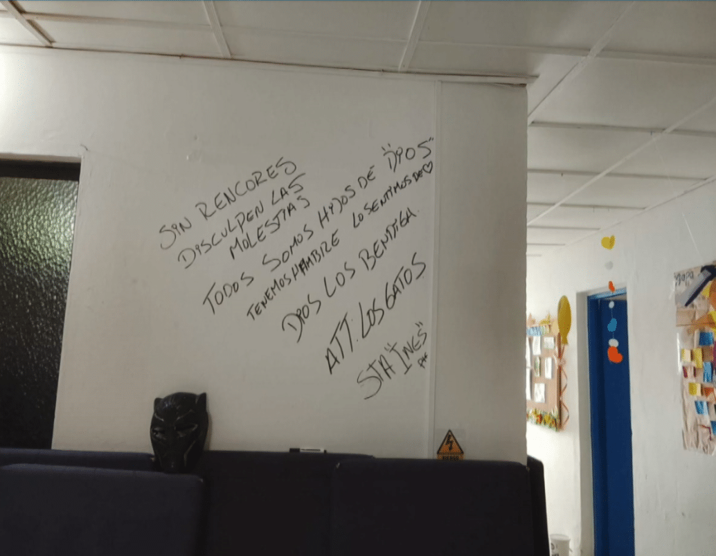 Ladrones se disculpan después de llevarse la comida de los niños en escuela de Andes