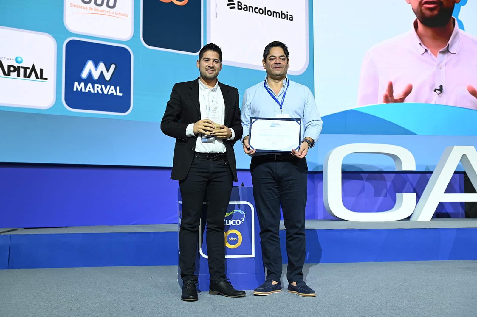 Periodista de Noticias Telemedellín gana premio nacional de periodismo de Camacol
