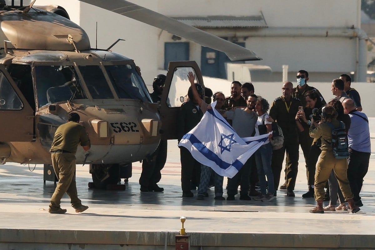 Regresan a Israel los últimos 20 rehenes vivos de Hamás, entre ellos el colombo-israelí Elkana Bohbot