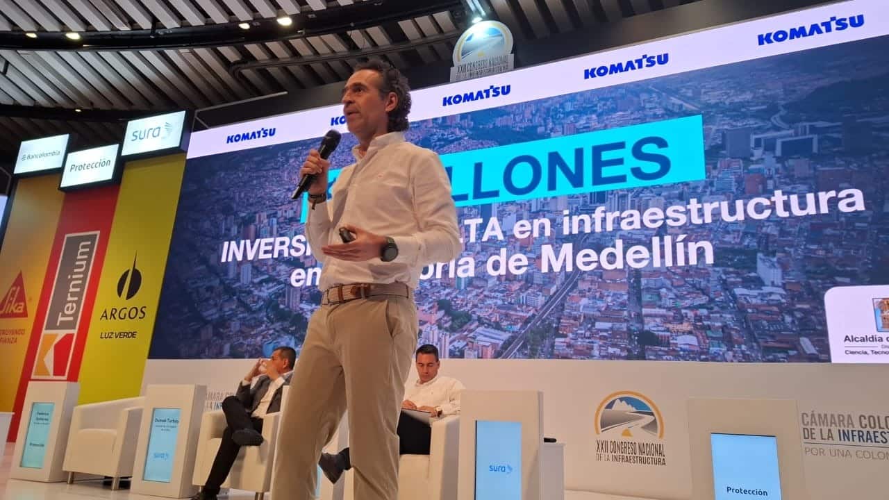 Alcalde de Medellín mostró proyectos que se desarrollan en la ciudad durante congreso en Cartagena