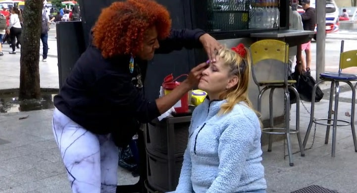 Belleza al paso: las manos mágicas de Hilda 