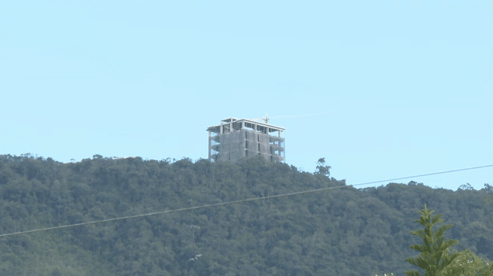 ¿De uso público o privado? Sigue la controversia por lote usado para construcción en Alto de Las Palmas