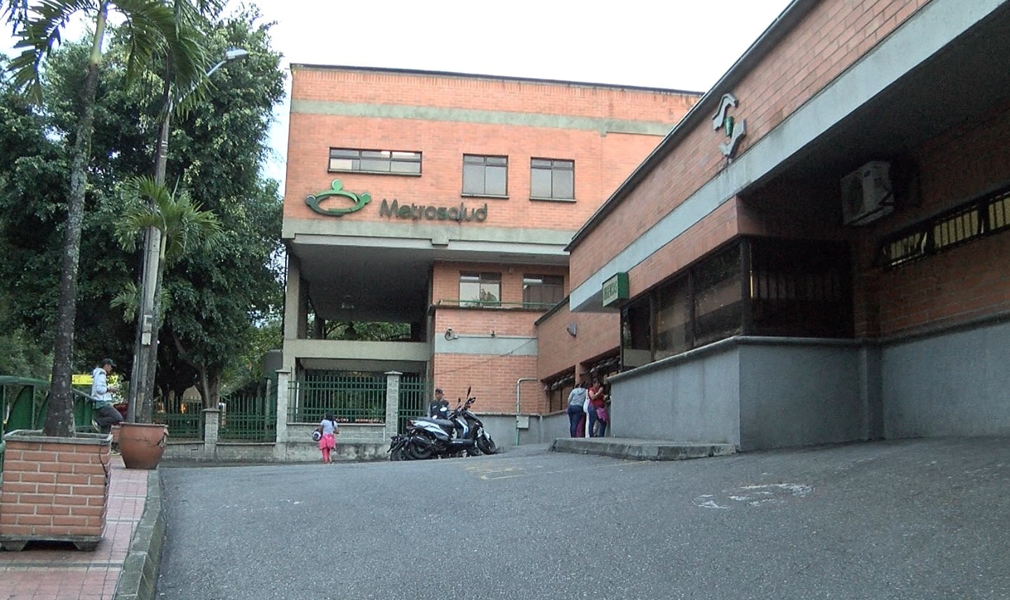Formulan cargos contra auxiliar de enfermería de Metrosalud por presuntamente abusar de una paciente 