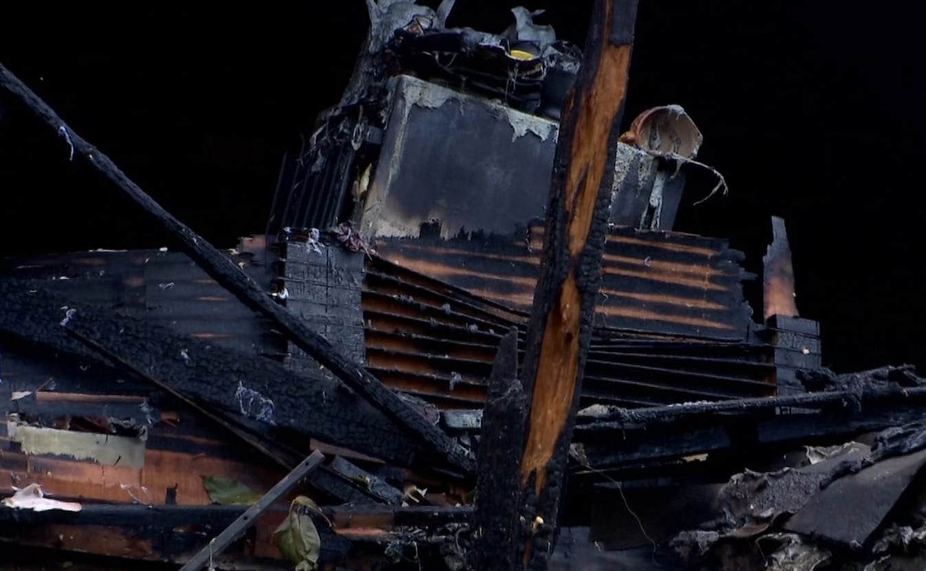 Incendio en Manrique dejó tres viviendas afectadas