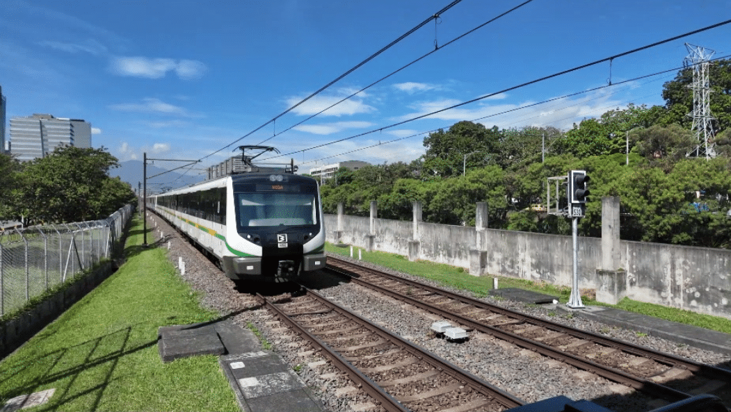 Metro de Medellín conmemora sus 30 años de historia