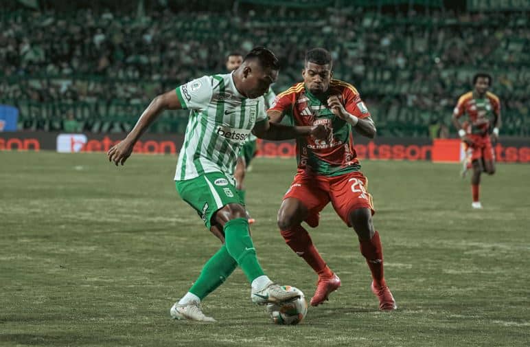 Nacional no pudo con Junior y perdió la posibilidad de ser el único líder del cuadrangular