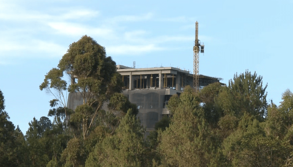 Polémica por construcción en el Alto de Las Palmas en predio que sería destinado para un parque