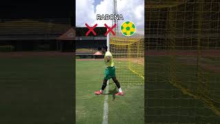 Reto de precisión con los jugadores de Leones F.C.