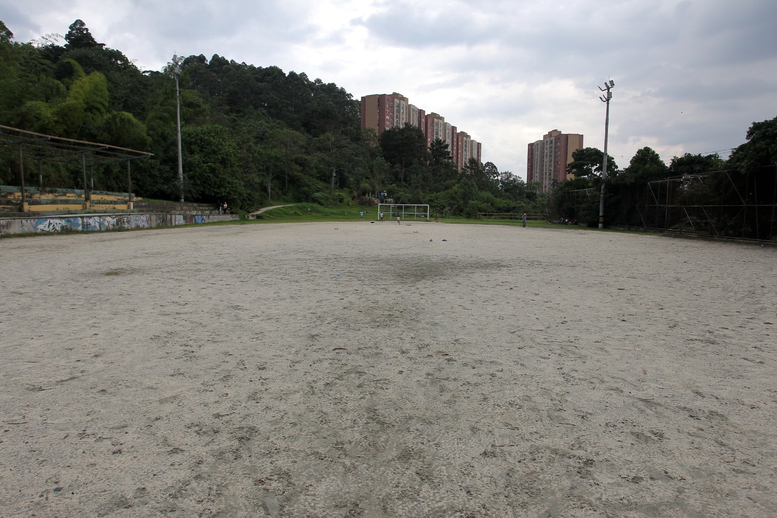 El oriente de Medellín ahora cuenta con una cancha certificada por la FIFA