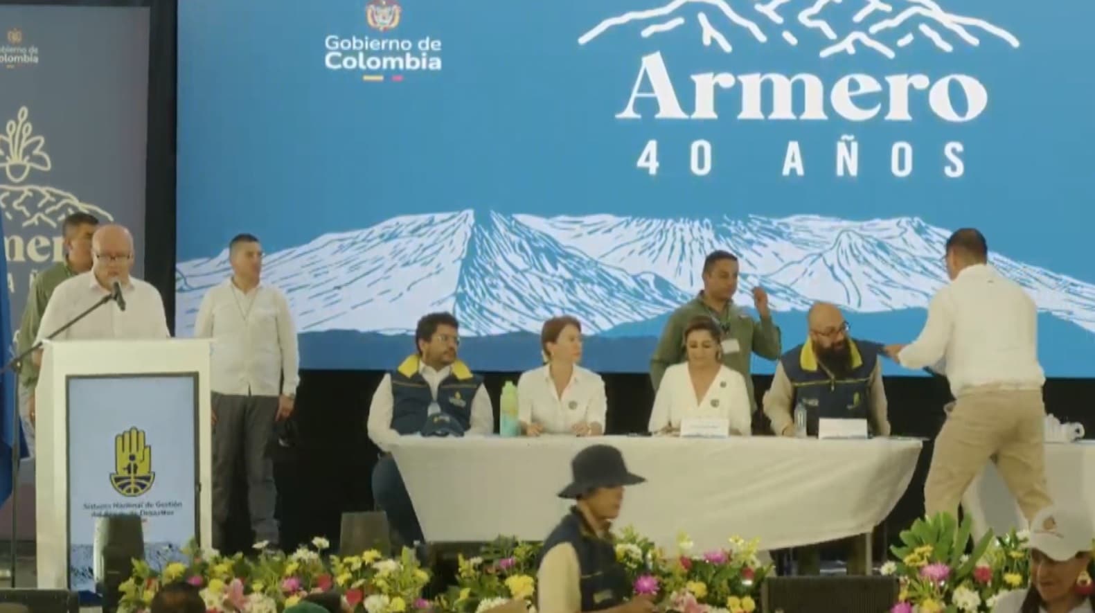 Con actos simbólicos se rinde homenaje a las víctimas en Armero