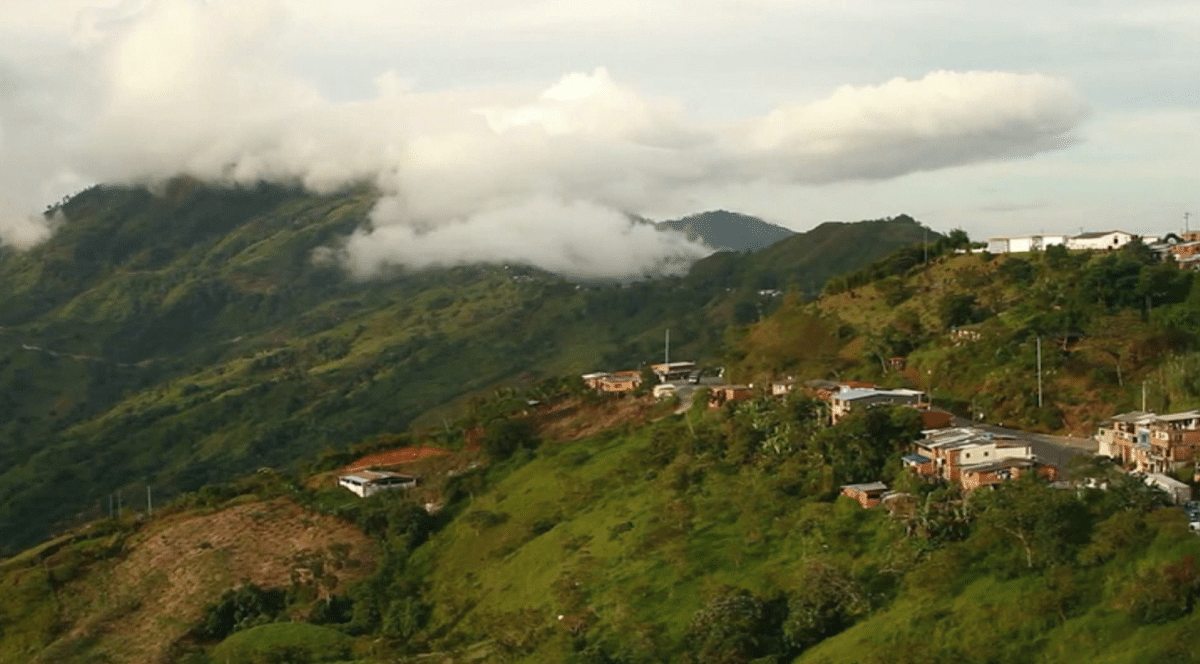 Así fue la incursión armada en corregimiento de Valdivia que genera temor en la población