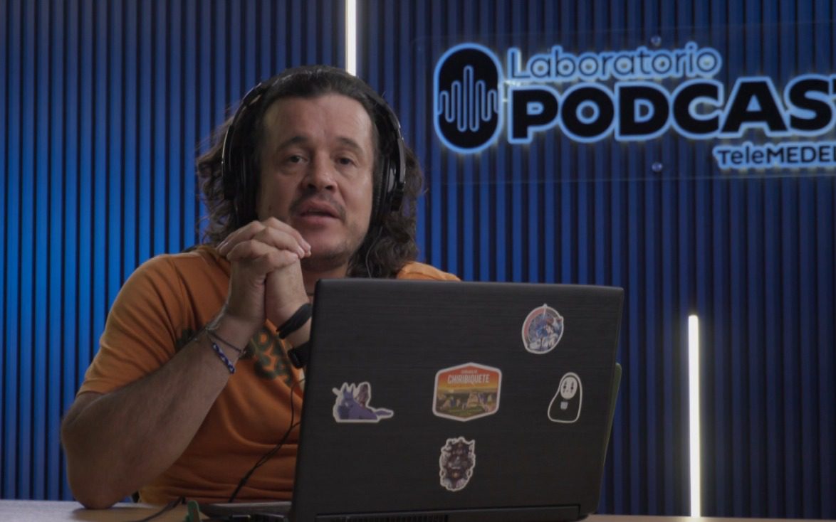 ‘Laboratorio Podcast’ de Telemedellín gana en los Premios TAL en la categoría Universo Sonoro