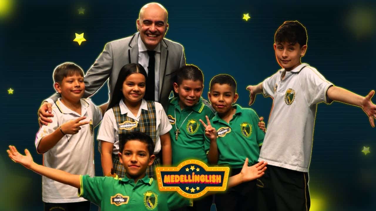 Póster del promo de Medelinglish