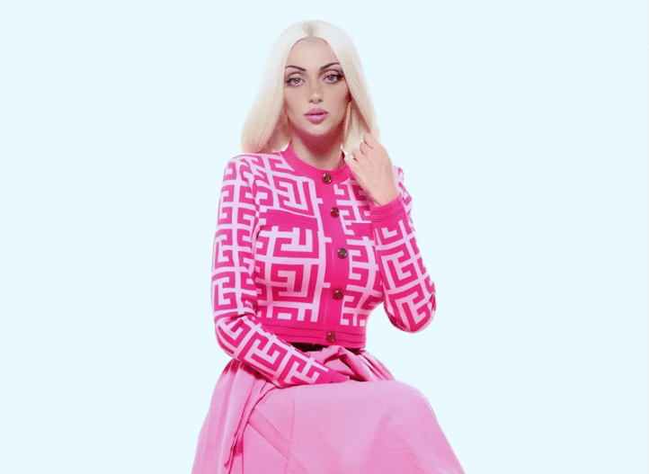 Investigan muerte de influencer conocida como la ‘Barbie Humana’