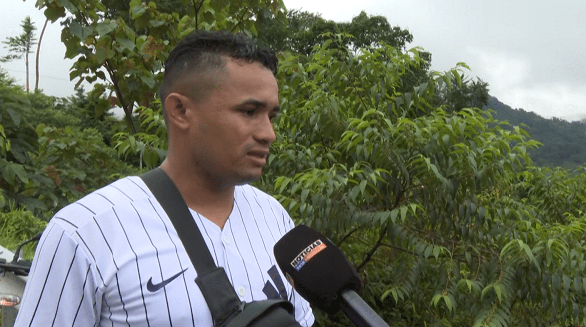 Campesinos auxilian a jóvenes tras accidente en excursión