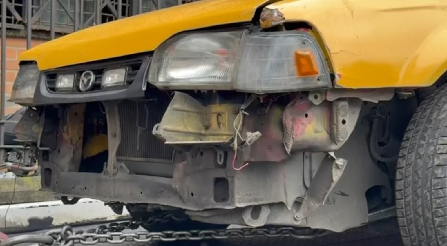 Capturaron a conductor que, al parecer borracho, agredió a un agente de tránsito en Medellín