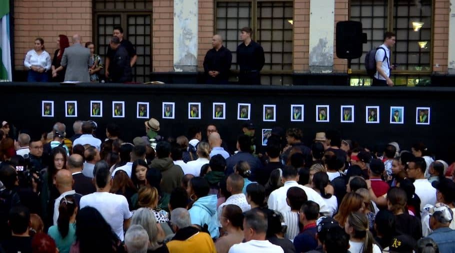 Con eucaristía, Bello rendirá homenaje a los 16 estudiantes fallecidos en accidente