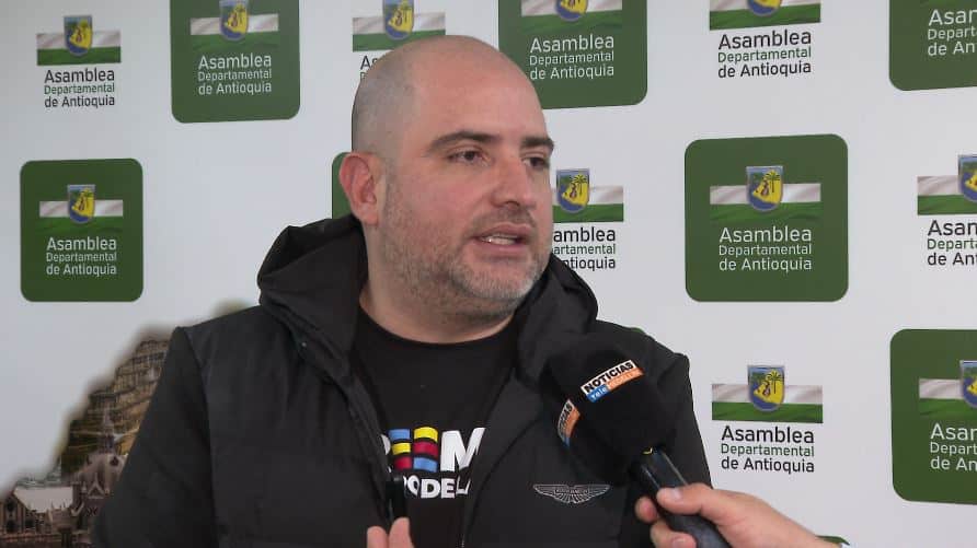 Diputado Andrés Bedoya renunció a su curul para aspirar a la Cámara de Representantes