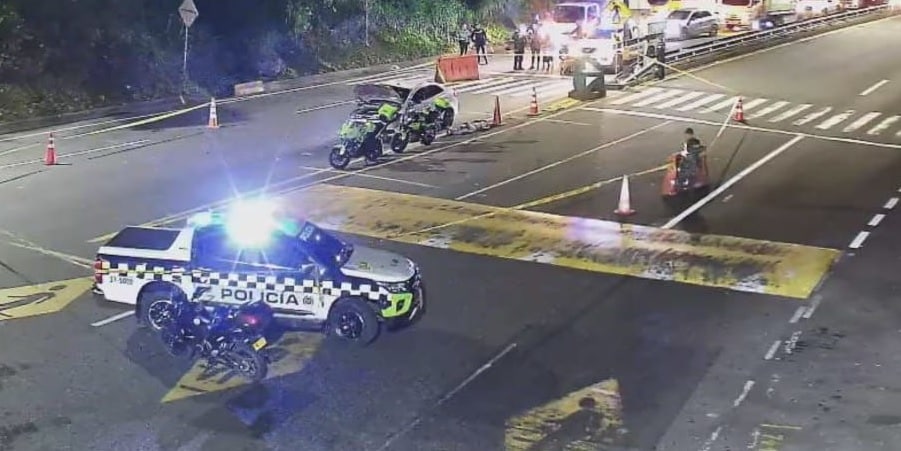 Dos muertos dejó una explosión cerca al peaje de Copacabana 