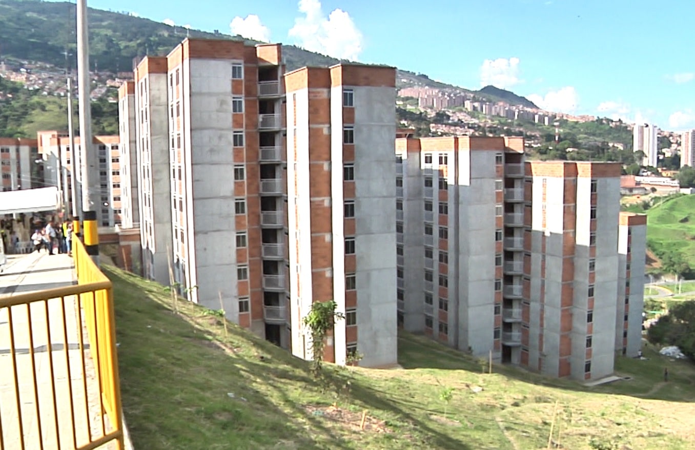 Hasta la vivienda de interés social se vería afectada por el incremento del salario mínimo 