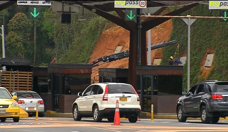 Miles de vehículos se movilizan en el plan retorno