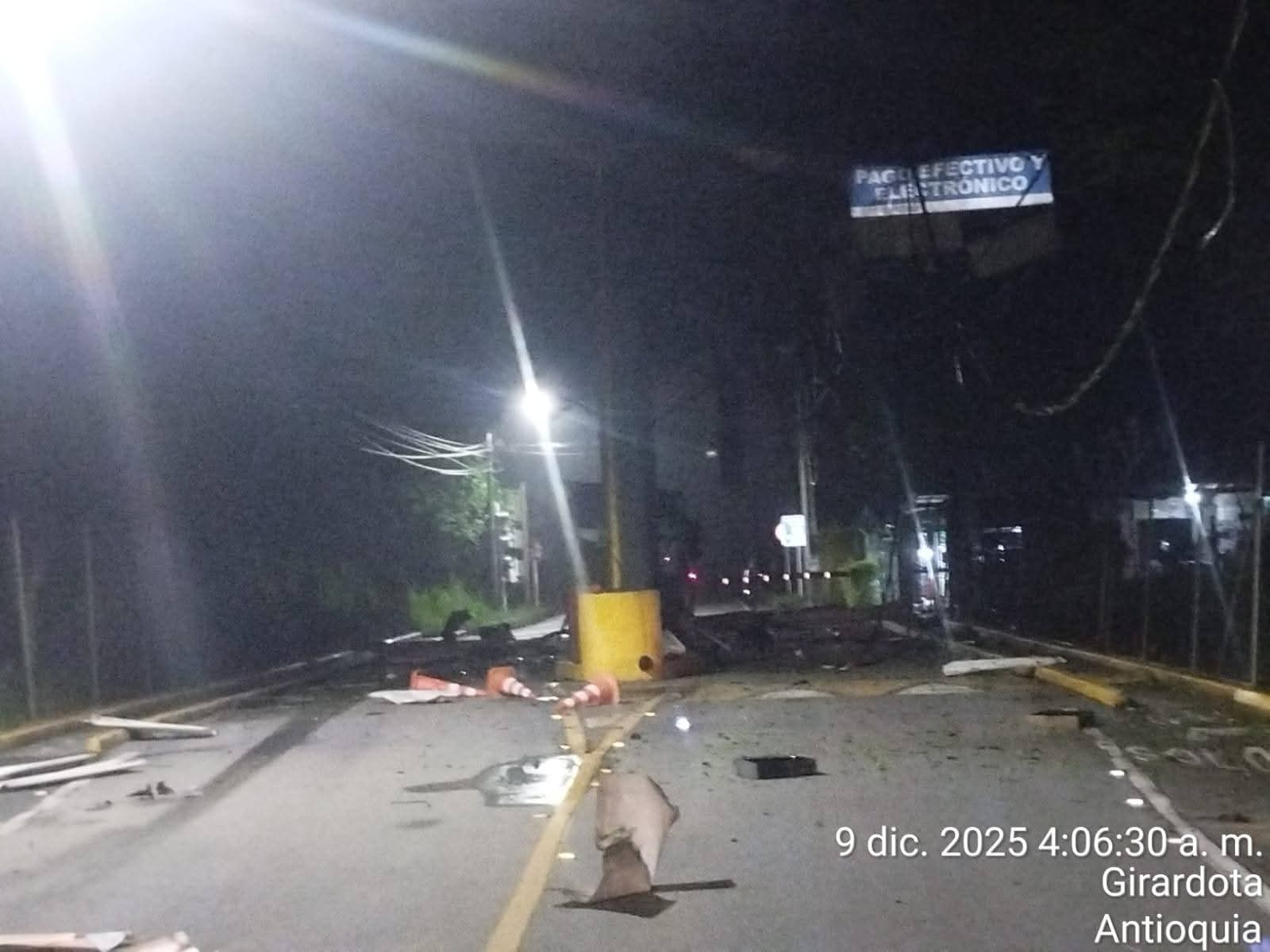Alerta por explosivo en el peaje Cabildo de la vía vieja entre Girardota y Barbosa