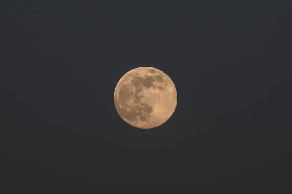 Este jueves se verá la última Superluna del año, también conocida como Luna fría
