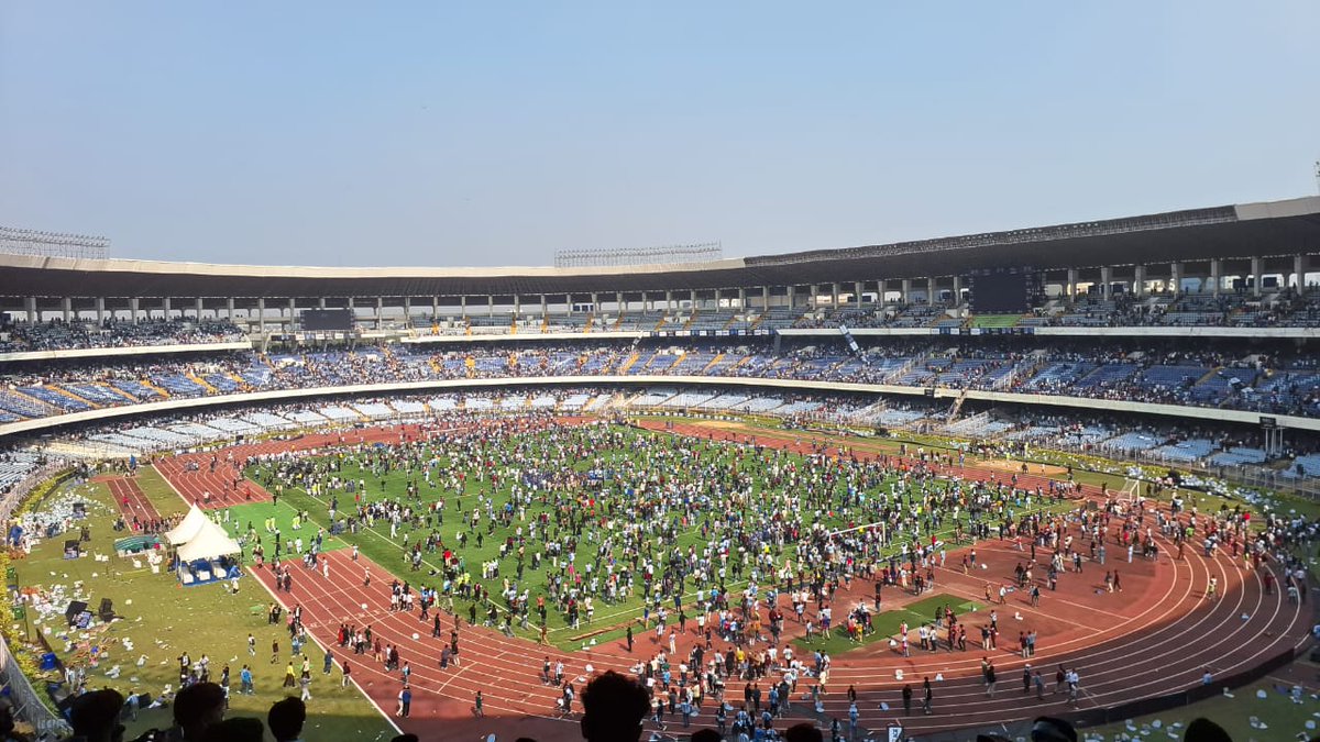 ¡Caos total! Visita de Messi a Calcuta, India, terminó en disturbios tras su corta aparición 