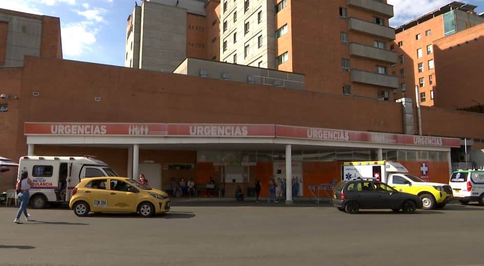 A pesar de la deuda que tienen las EPS con el Hospital General, incrementan los salarios