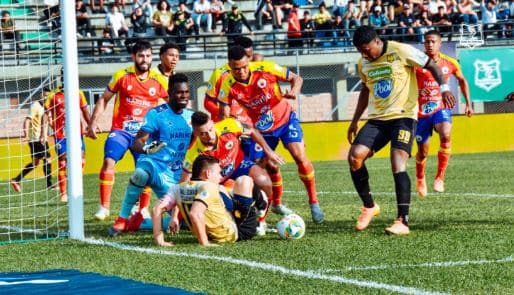 Águilas se estrenó en el Cincuentenario con derrota ante Pasto