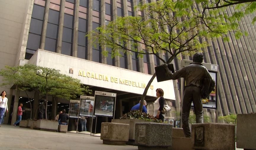 Alcalde de Medellín pide que se investigue desviación de dineros de presunta corrupción de la pasada administración
