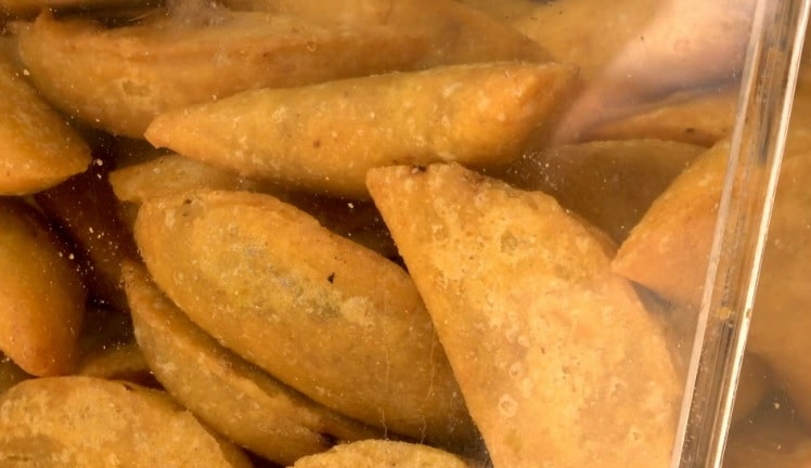 Amanecieron más caras: así quedó el precio de la tradicional empanada envigadeña 