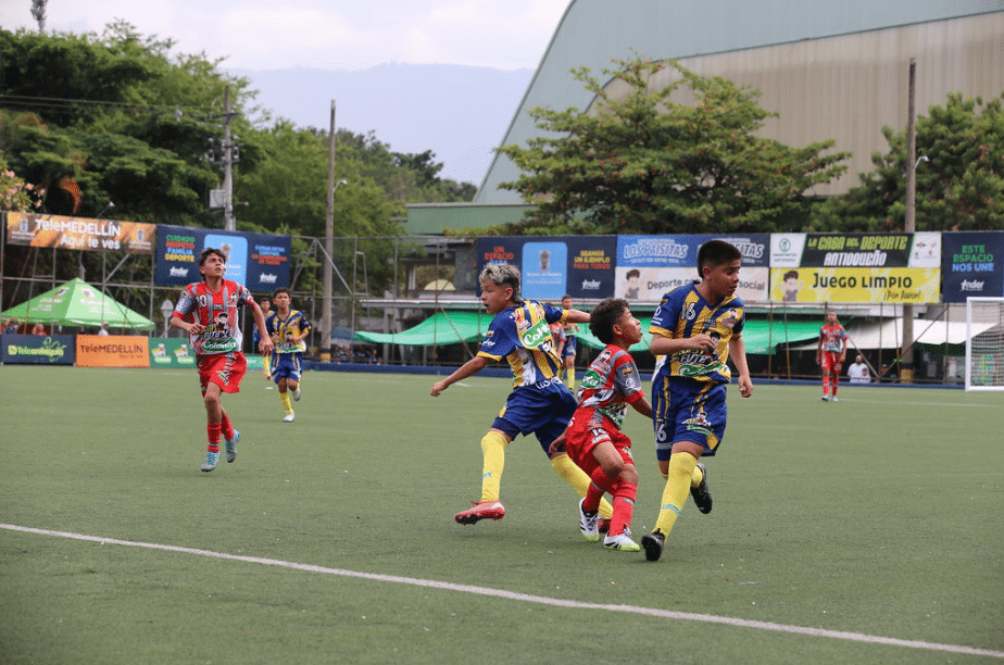 Con varias sorpresas comenzó el Babyfúbol 2026