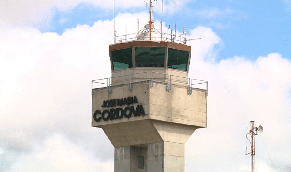 Denuncian que en el aeropuerto estarían ofreciendo transporte a turistas de manera ilegal