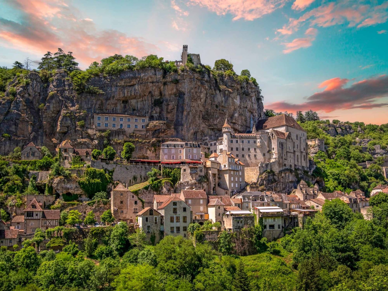 ¿Le gustaría ir? Este es el pueblo considerado el más bonito del mundo