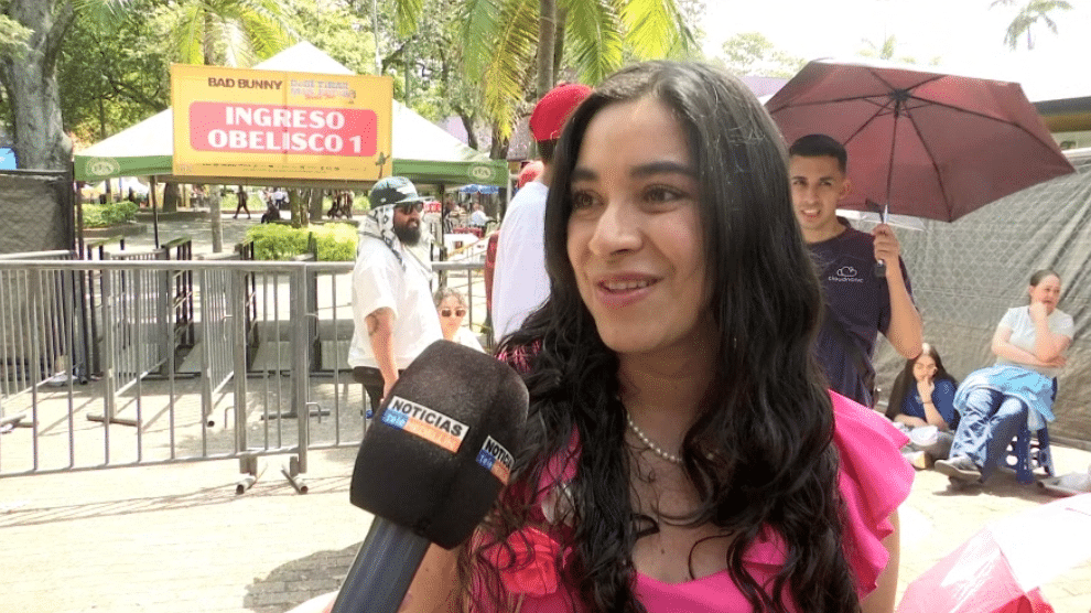 Madre viajó para compartir concierto de Bad Bunny con su hija que llegó de Estados Unidos