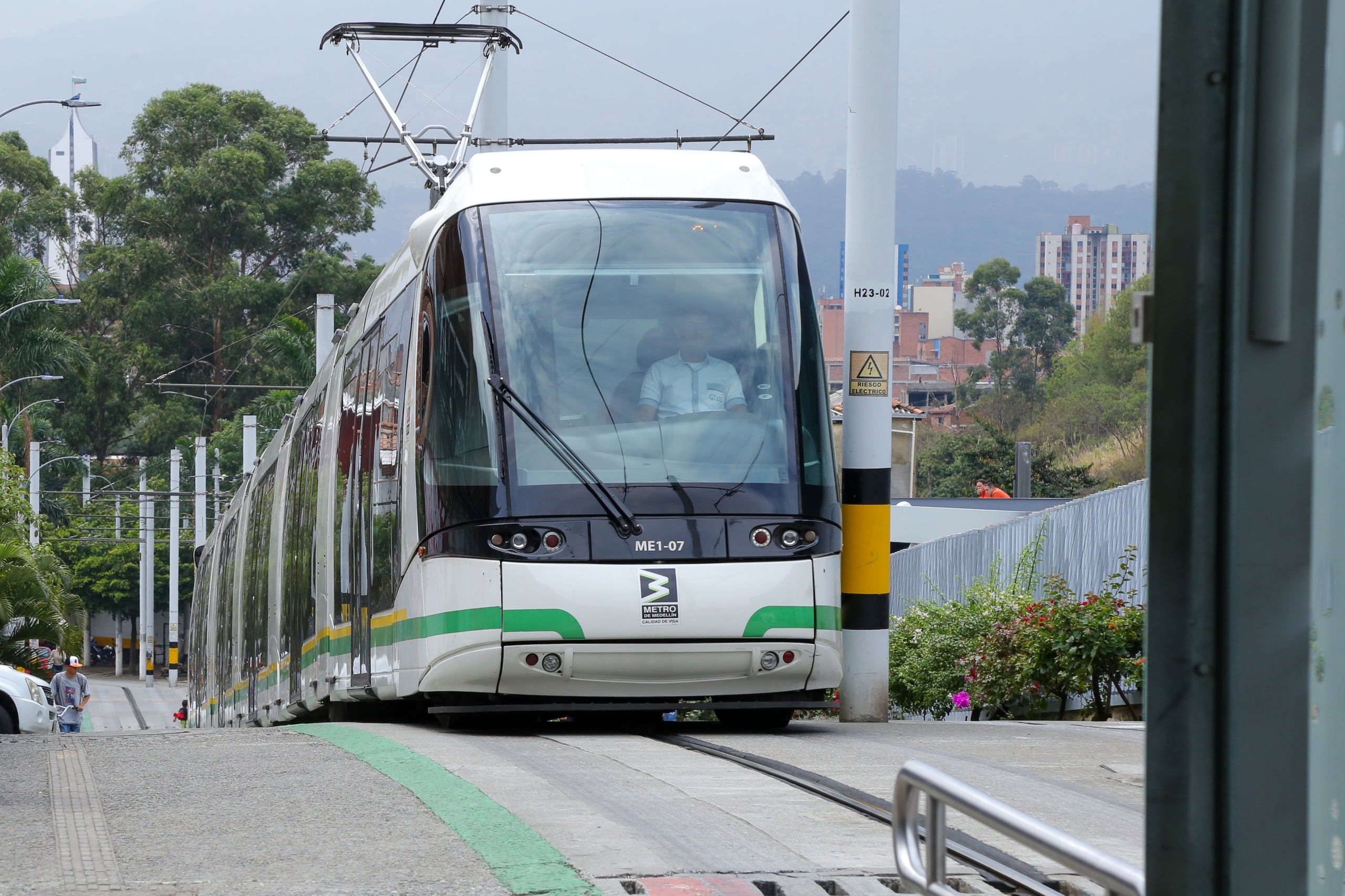 Metro de Medellín recibe certificación internacional como empresa carbono neutral 