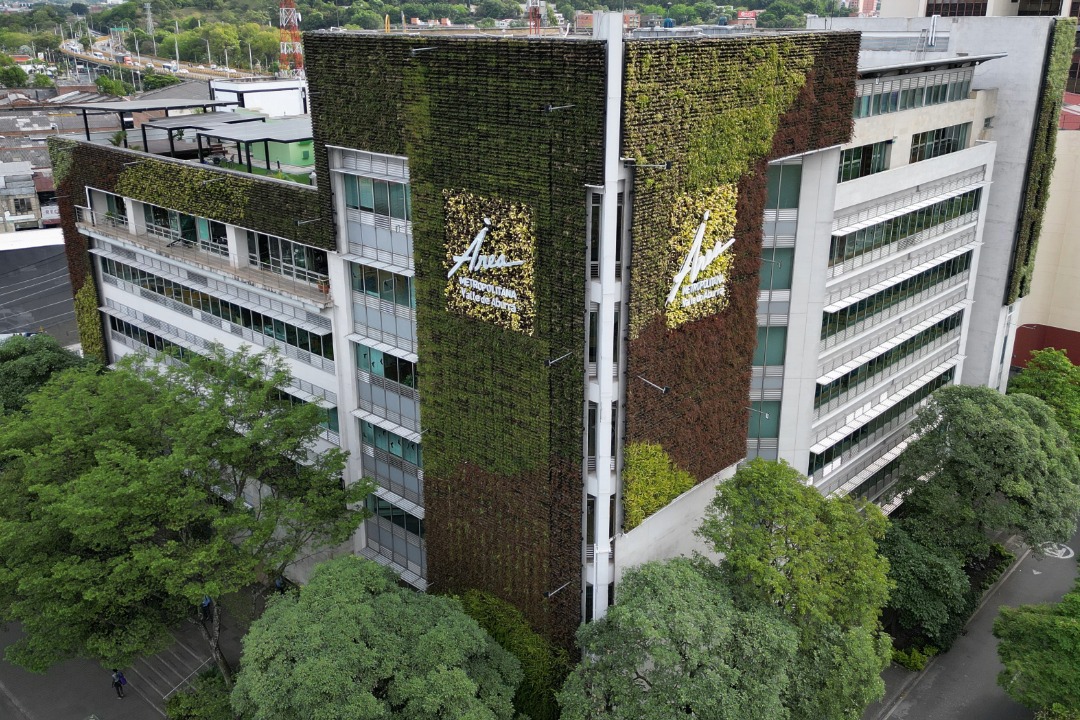 El alcalde de Medellín solicita protección para testigo clave en caso de corrupción