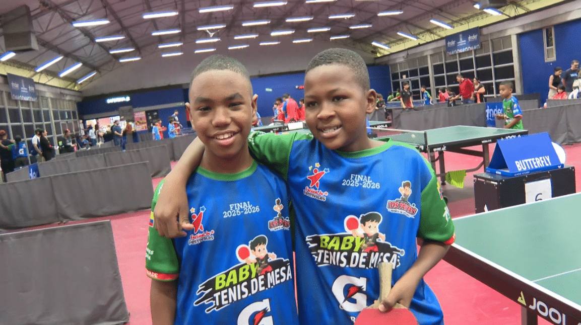 Milán y Adrián, dos amigos luchando por un sueño en el Babytenis de mesa