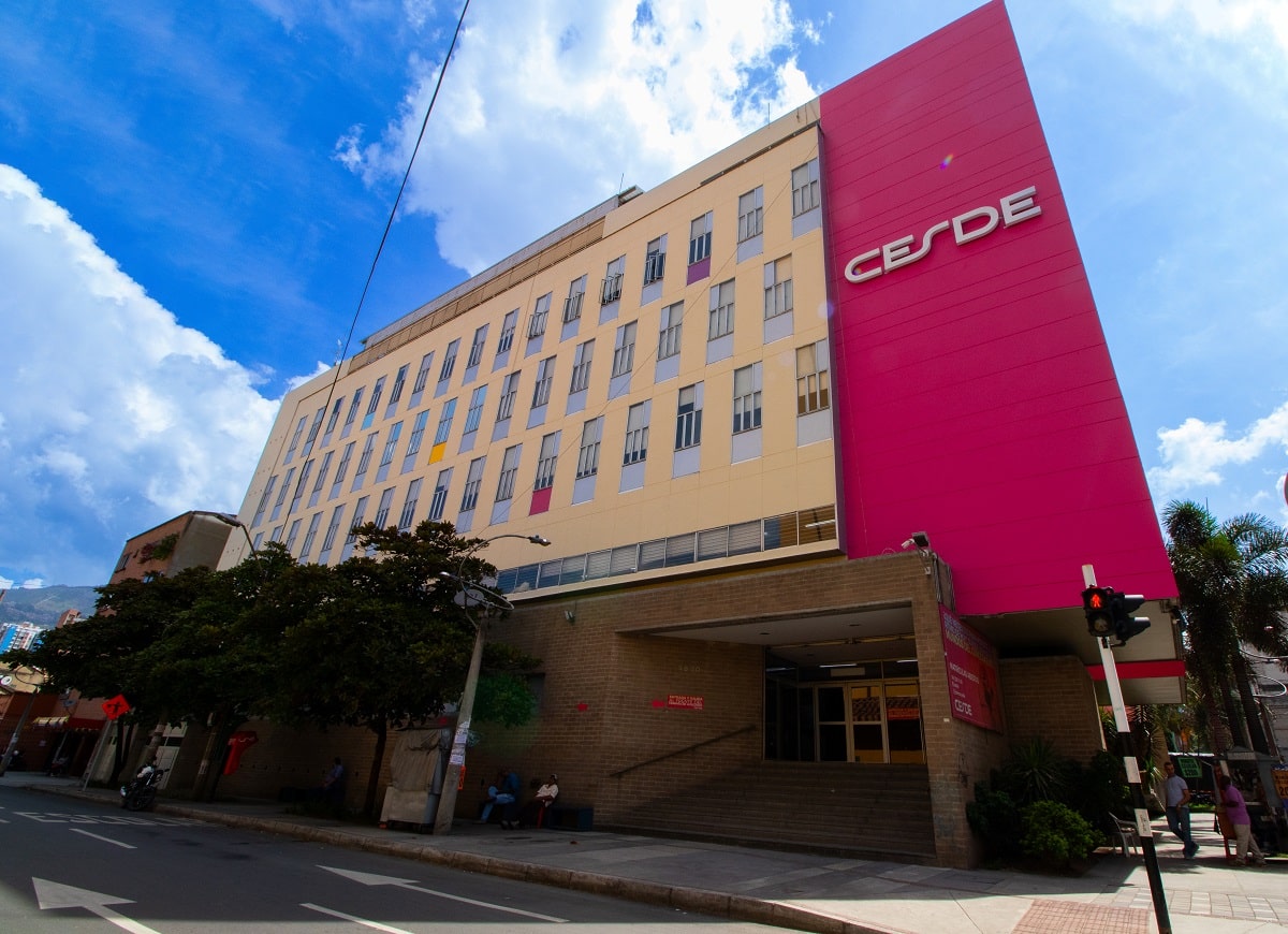 Cesde y Comfama realizarán una “Becatón” este viernes y sábado: conozca cómo aplicar