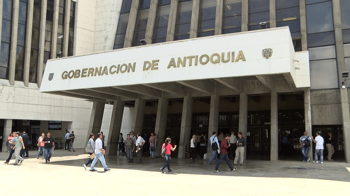 Gobernadores de Antioquia rechazan decreto de emergencia económica del Gobierno nacional