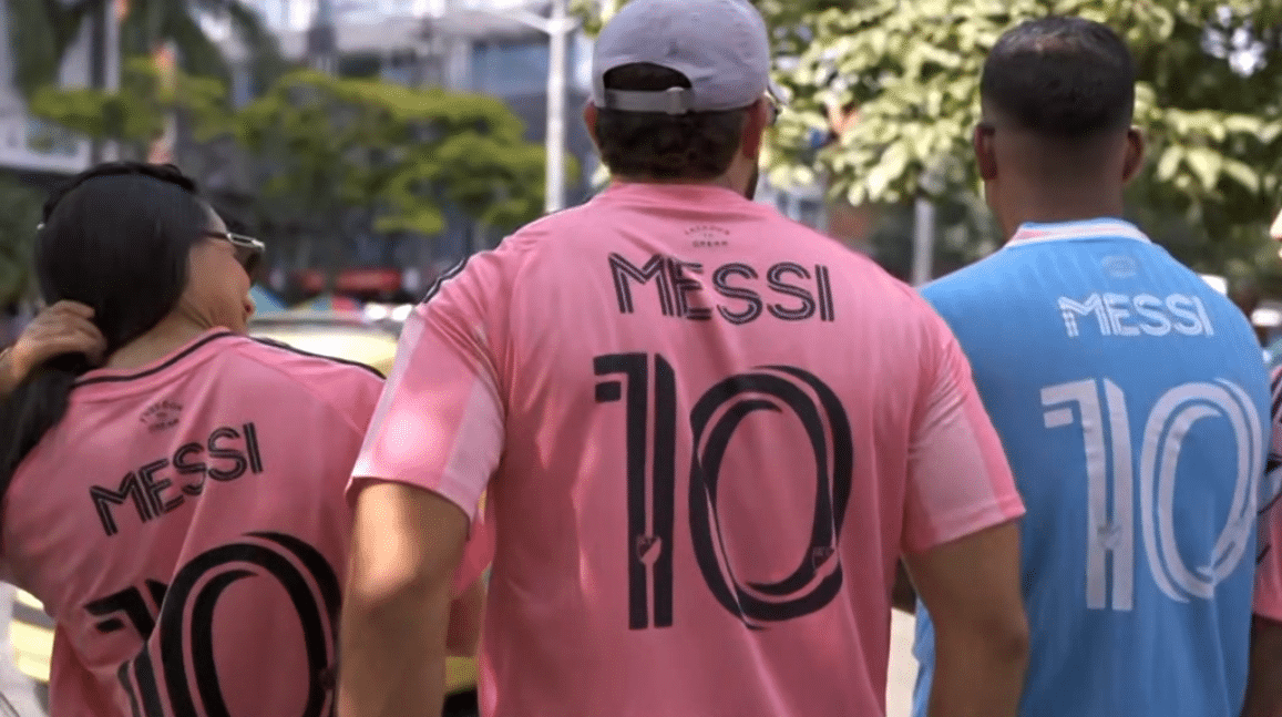 ¿Messi o Nacional? Hinchas vivieron el partido de la historia con el corazón dividido