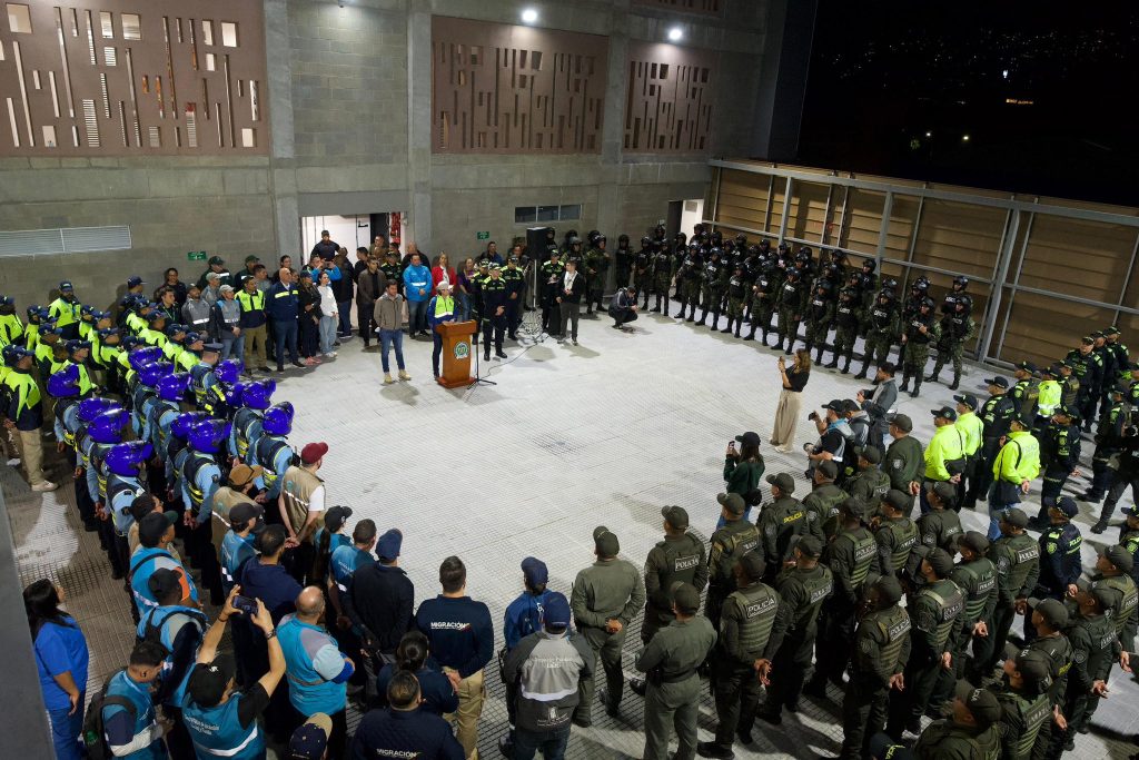 Megaoperativo en el Parque Lleras liderado por el alcalde de Medellín