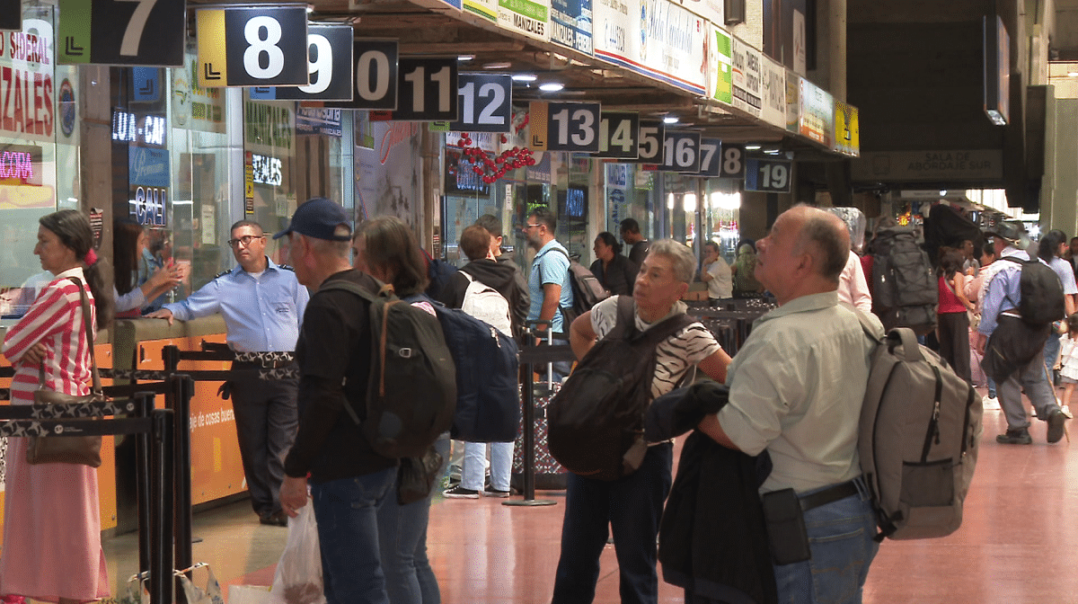 390 mil personas circularán por las terminales de Medellín este fin de semana