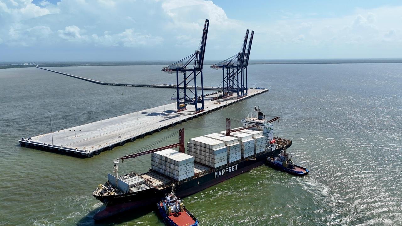 Habilitan a Puerto Antioquia para el comercio exterior